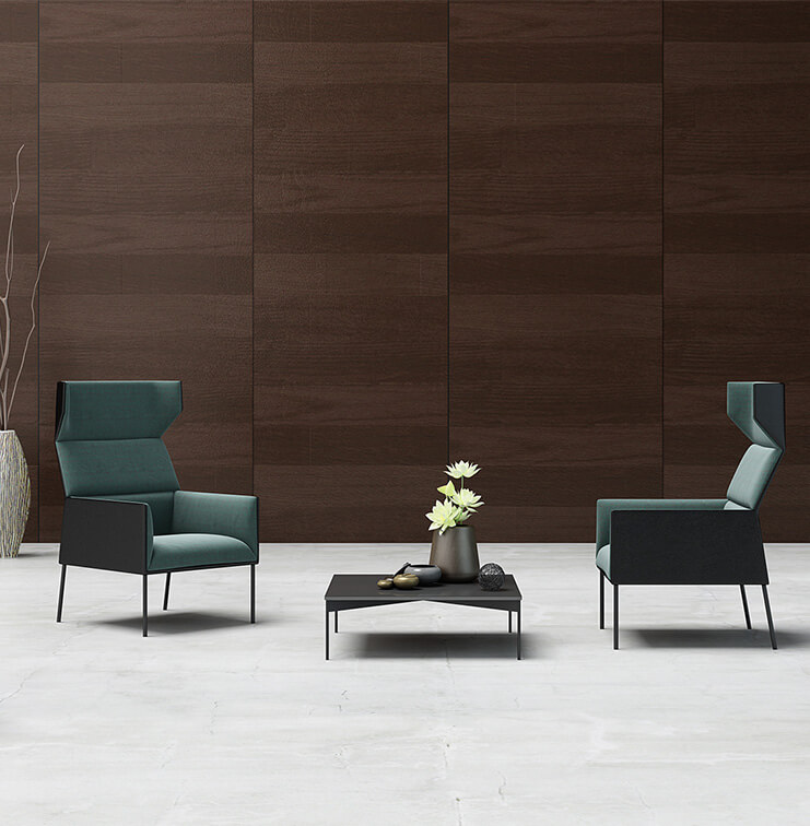 CURVED CHAIR
